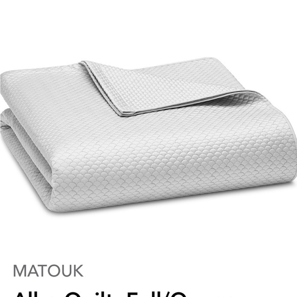 Matouk Alba Quilt, Full/Queen Quilted Coverlet - Picture 1 of 3